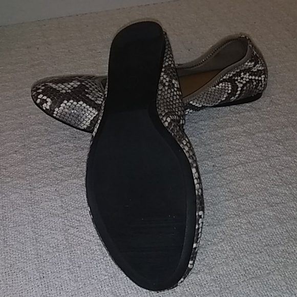 Faire r2 snake skin design shoe's - Picture 2 of 3